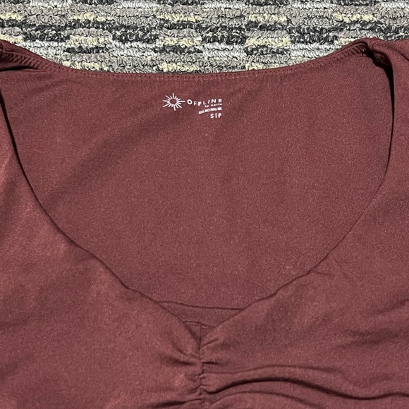 Aerie offline maroon cinched crop top size small - Picture 3 of 3